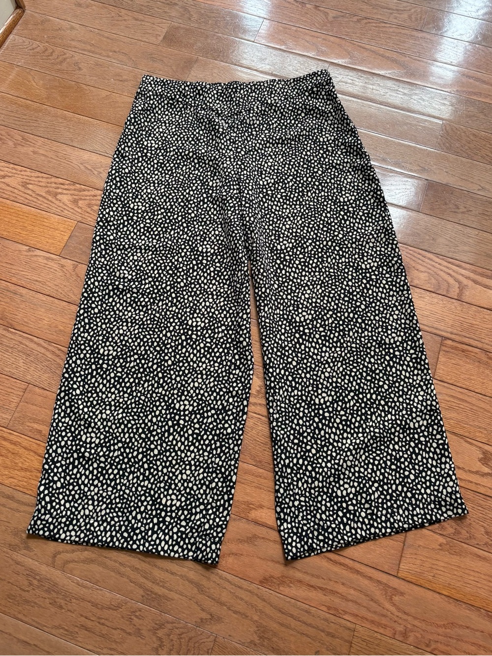 Coldwater Creek Black and Cream Animal Ditsy Dot Print Wide Leg Pants